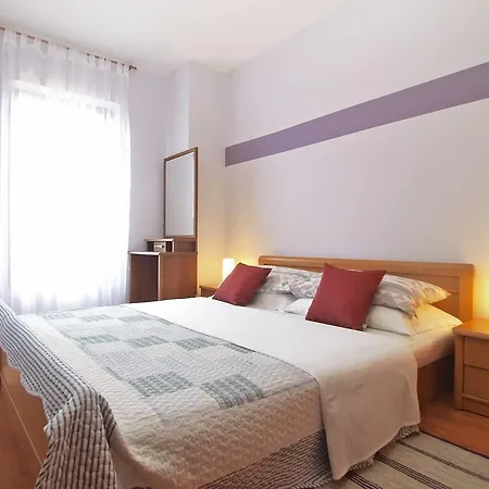 Apartments Milava 397