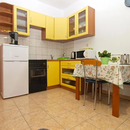Apartments Milava 397 Apartment Pula